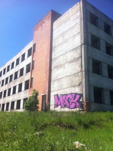 Graffiti Bombing in Yaroslavl - Photo by mack - Mack