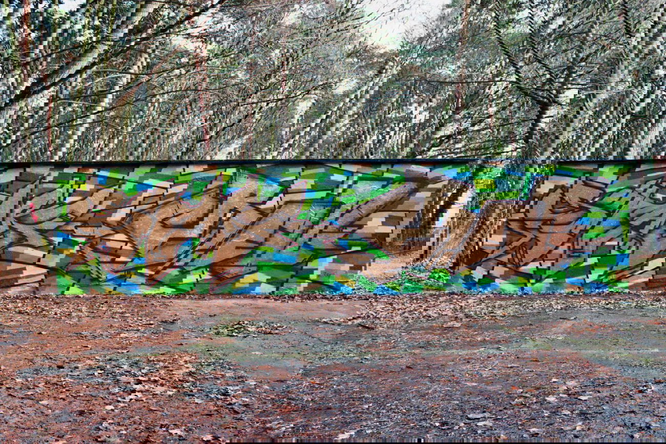 Graffiti Wall - Photo by mad_cream - shab&cream