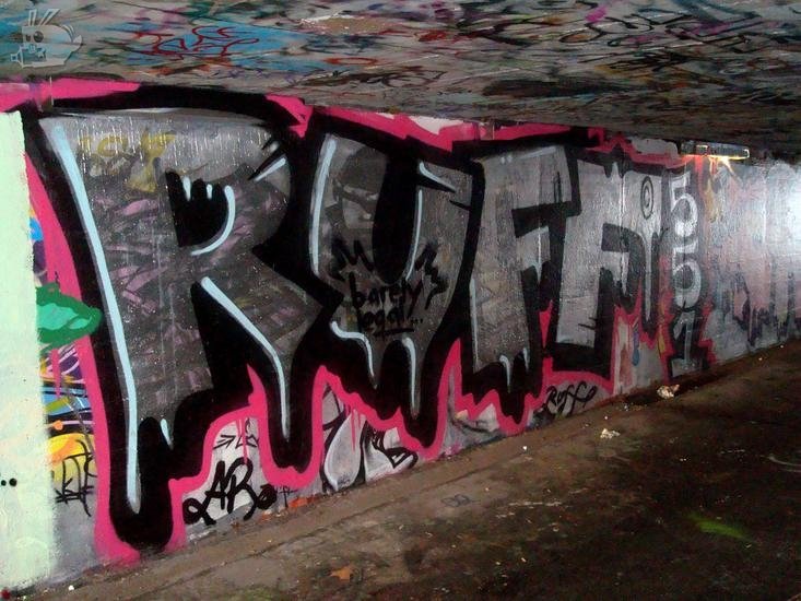 Graffiti Bombing - Photo by madmax