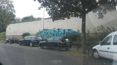 Graffiti Bombing - Photo by madmax - taol