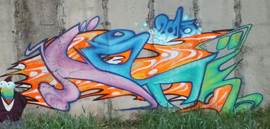 Graffiti Wall - Photo by malarz87