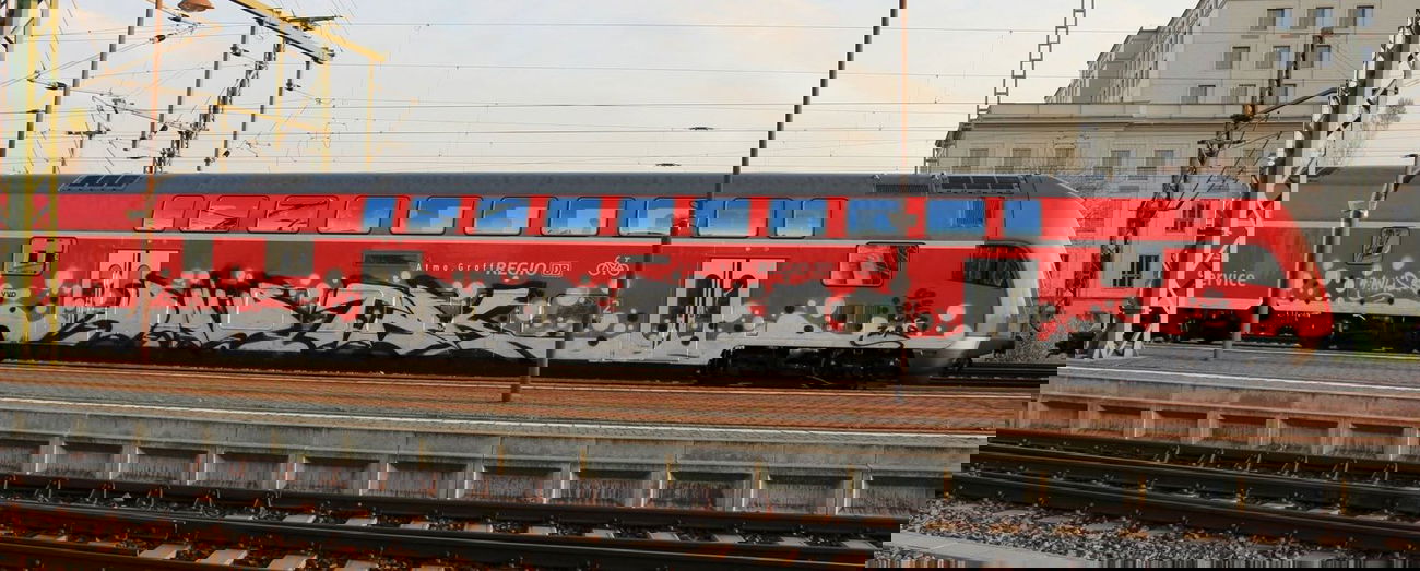 Graffiti Train - Photo by maler007