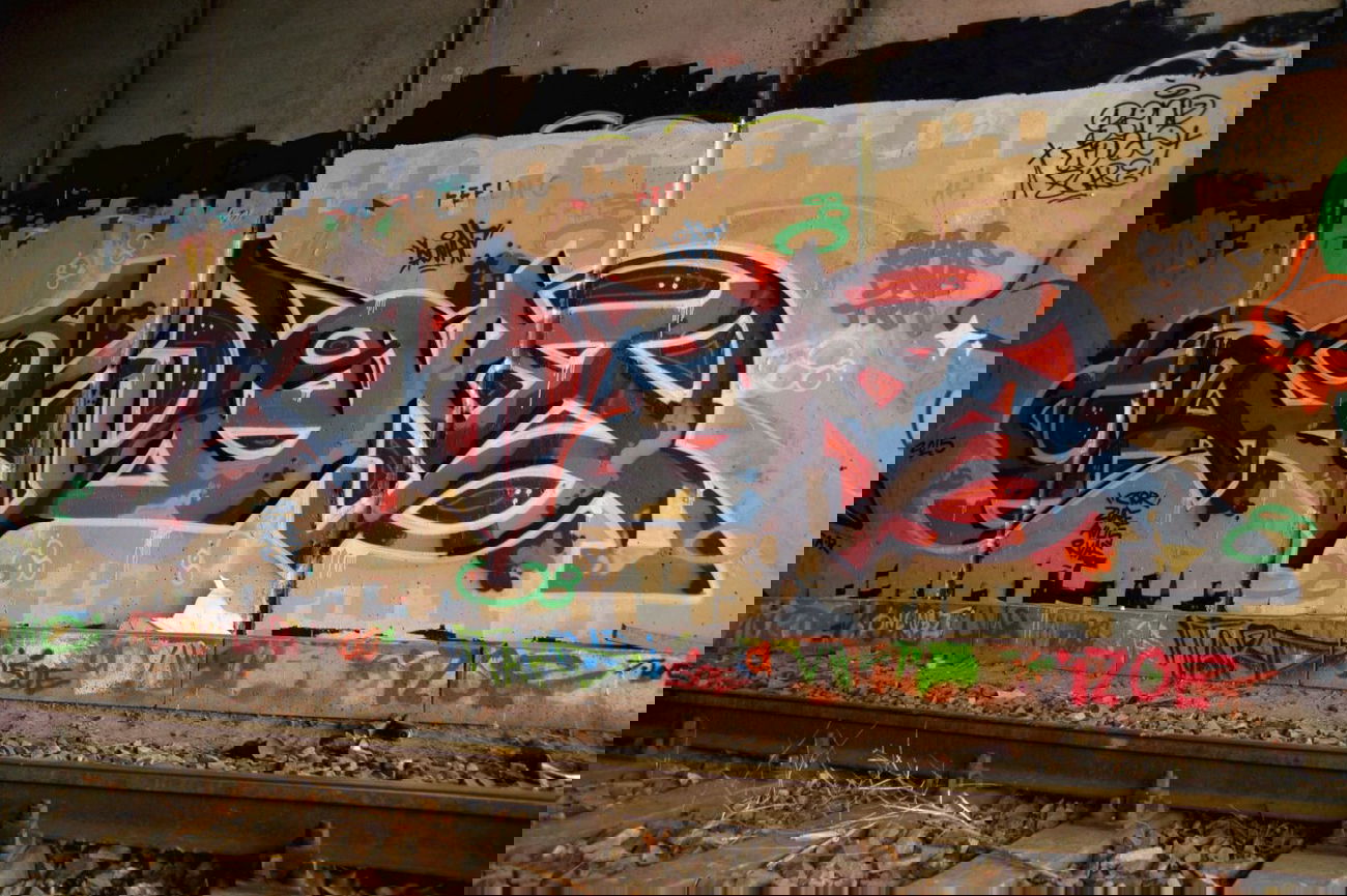 Graffiti Wall in Berlin - Photo by malerone - Lovaz (2015)