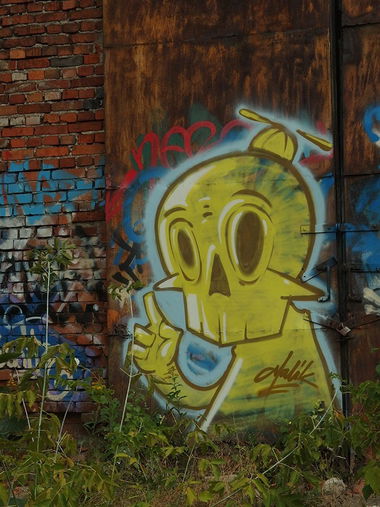 Graffiti Bombing - Photo by malik - malik, madkids, ospa (2015)