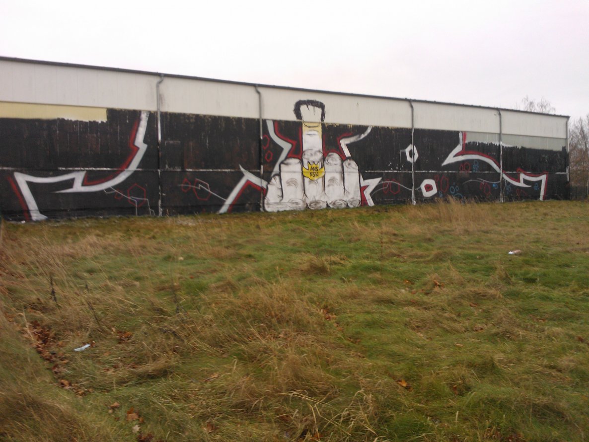 Graffiti Wall - Photo by manta18