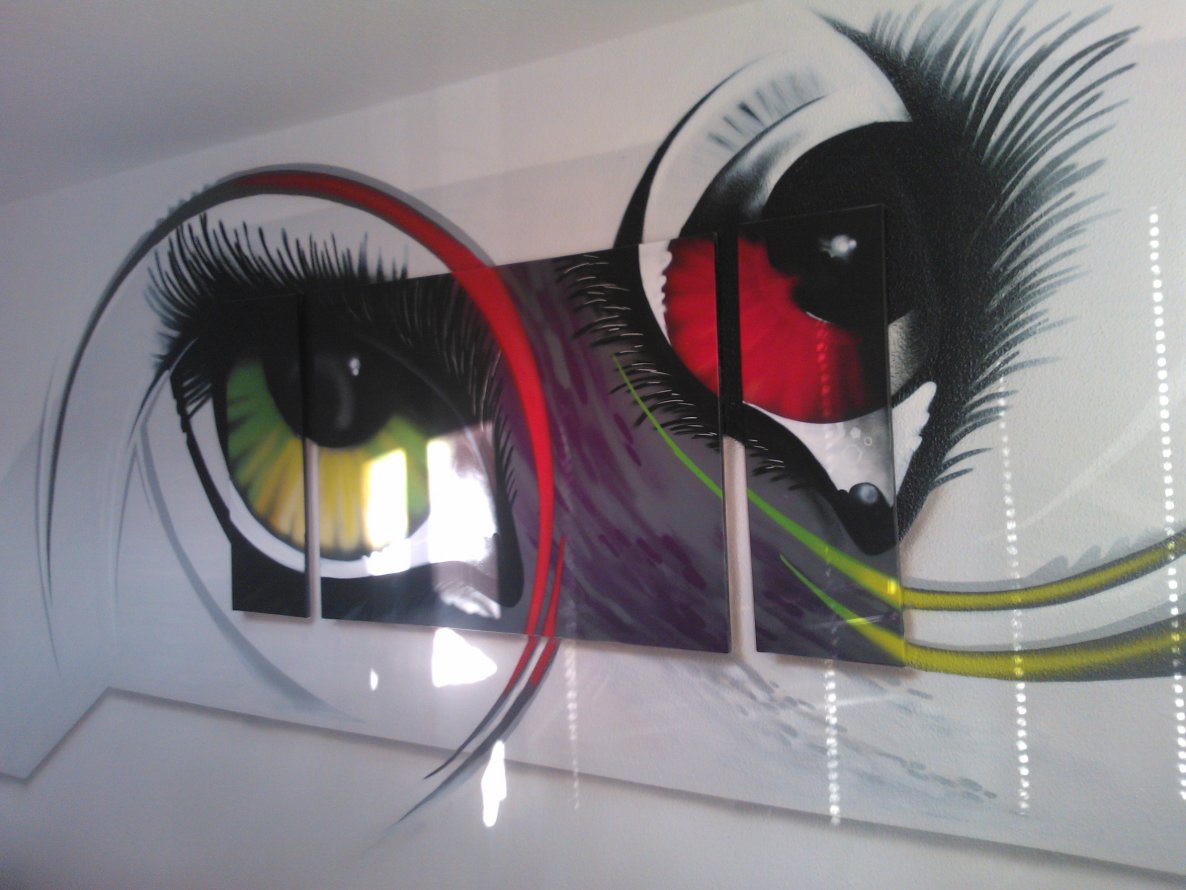 Graffiti Wall - Photo by manta18 - montwo (2013)