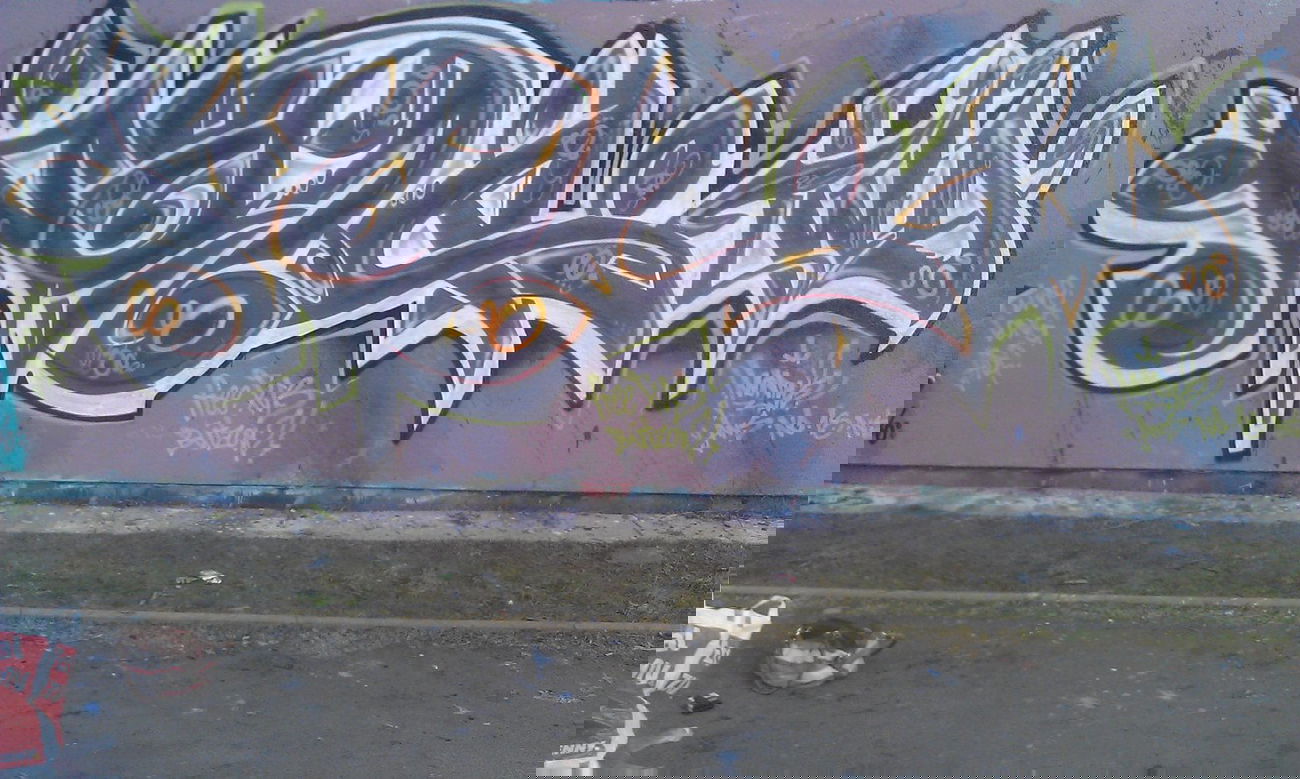 Graffiti Wall in Rostock - Photo by manta18 - montwo, can, do (2014)