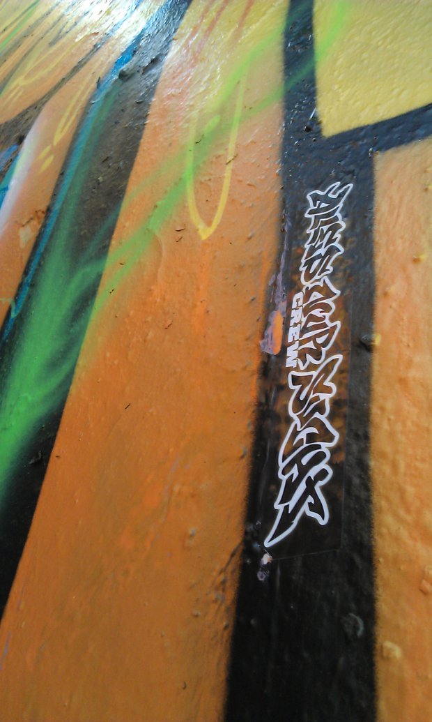 Graffiti Wall - Photo by manta18 - A, lles, N (2014)