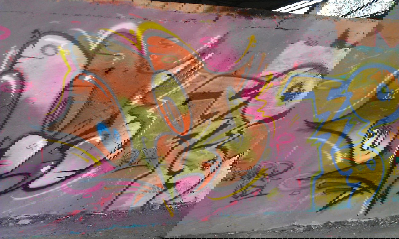 Graffiti Wall - Photo by manta18 - otik, nordostwriting, redcaparmy (2014)