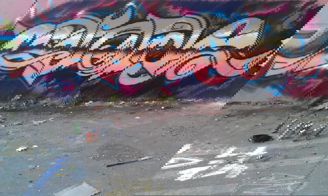Graffiti Wall - Photo by manta18 - edgar, by, Montwo (2014)