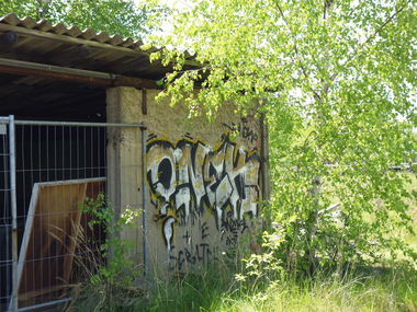 Graffiti Bombing in Freiberg - Photo by mariohanna - onek (2014)