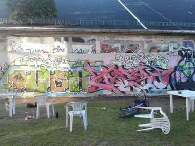Graffiti Wall in Freiberg - Photo by mariohanna - onek, gipso (2013)