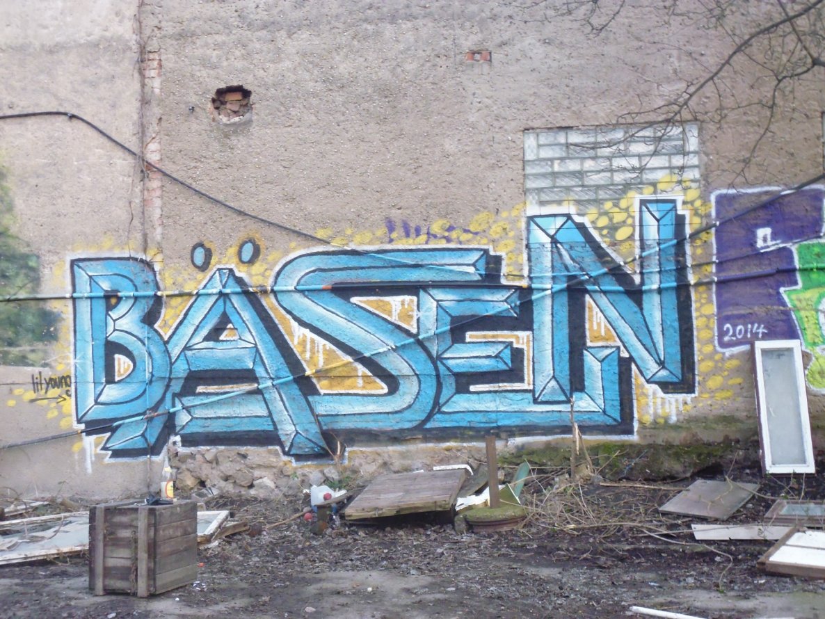 Graffiti Bombing - Photo by mariohanna - bäsen, amf (2015)