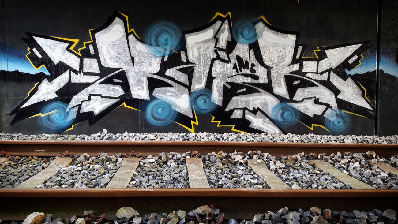 Graffiti Bombing - Photo by mark_szo (2017)