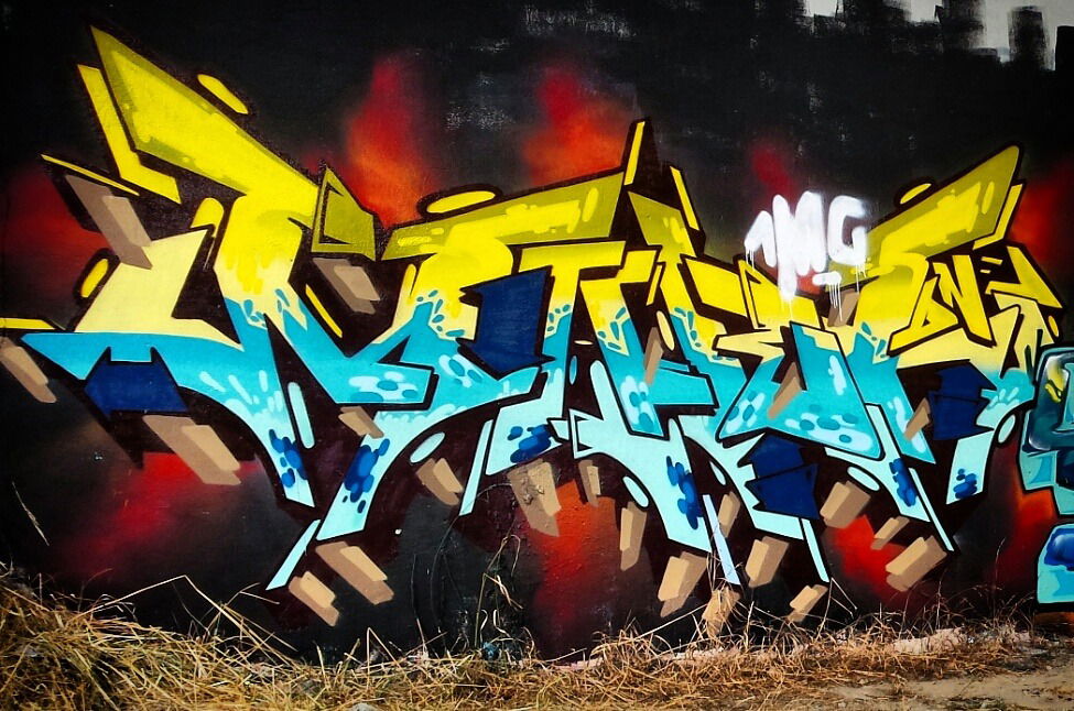 Graffiti Bombing - Photo by mark_szo - titos, askorone (2015)