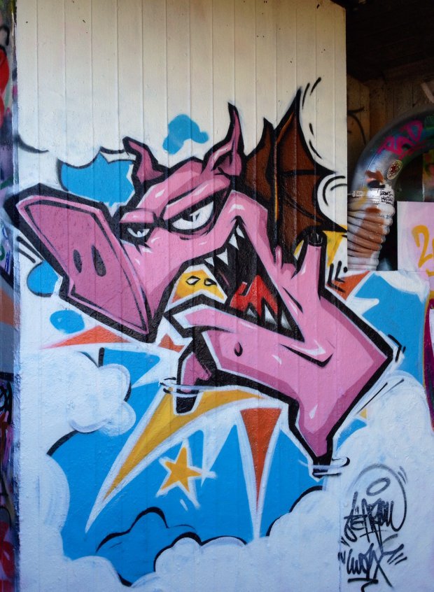 Graffiti Wall in Dresden - Photo by maruh - Aenyou, UWAX (2013)