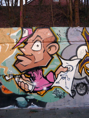 Graffiti Wall in Neuss - Photo by maruh - Neuss, Aenyou, UWAX (2014)