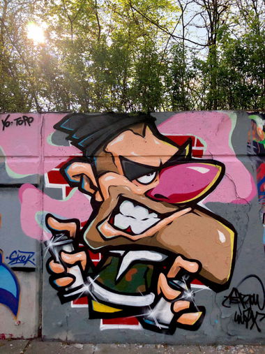 Graffiti Wall - Photo by maruh - neuss, graffiti, characterdesign (2019)