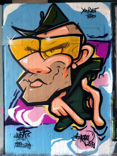 Graffiti Wall in Deutschland - Photo by maruh - morphosew48, aenyou, aenyouuwax (2019)