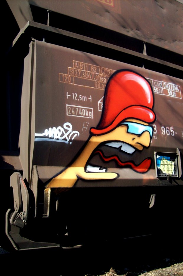 Graffiti Train - Photo by marx