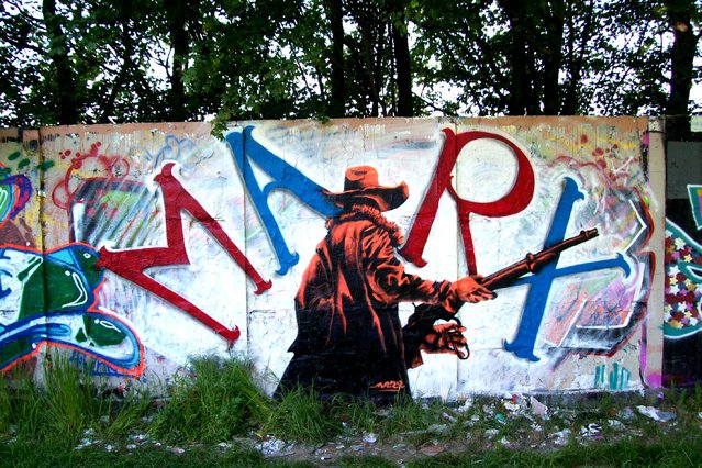 Graffiti Wall - Photo by marx