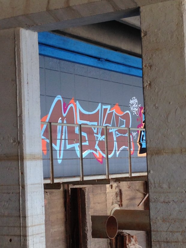 Graffiti Bombing - Photo by masezman (2014)