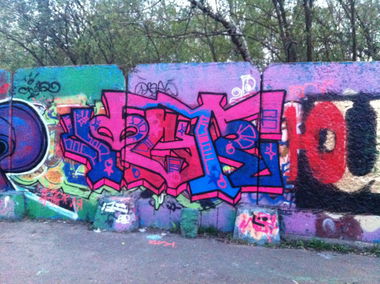 Graffiti Bombing - Photo by matew