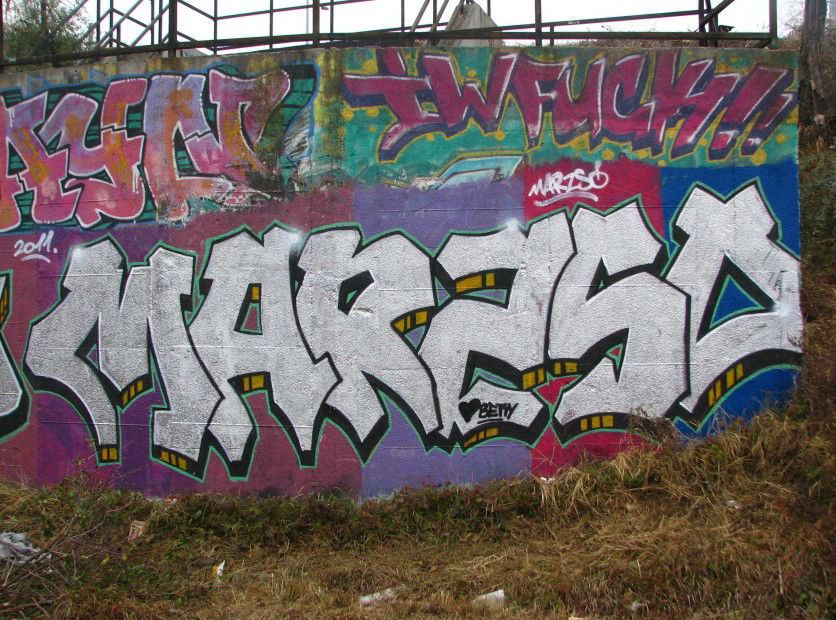 Graffiti Wall in Budapest - Photo by maverick (2011)