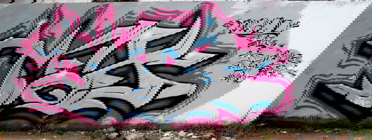 Graffiti Wall - Photo by maxcao - maxc (2013)
