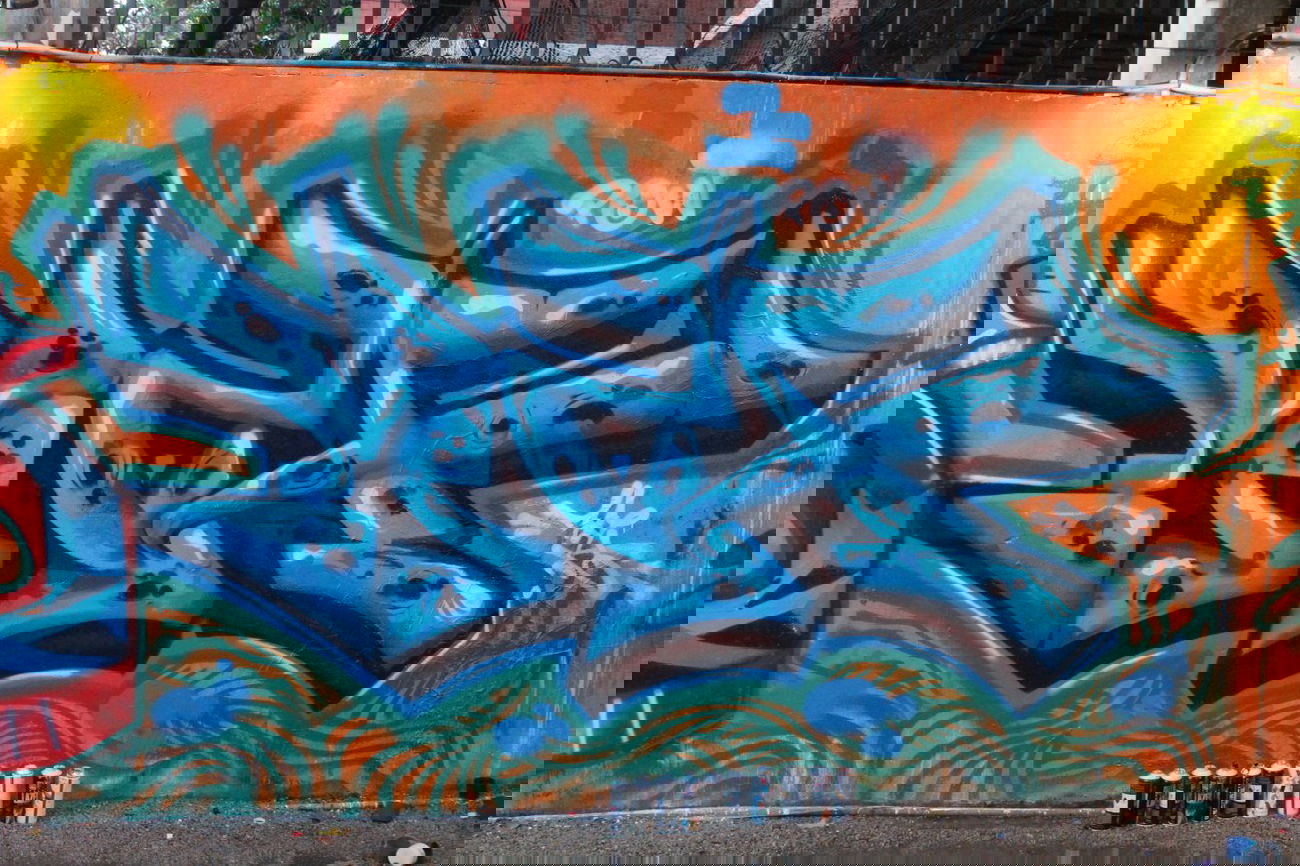 Graffiti Wall - Photo by maxcao - maxc (2013)