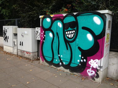 Graffiti Bombing in Bonn - Photo by mayer - INF, TIM (2013)