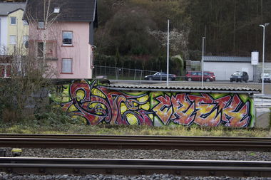 Graffiti Bombing - Photo by mayer - soce, crek, inf