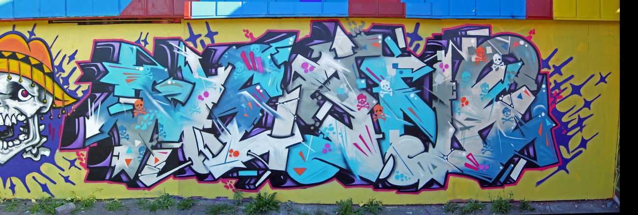 Graffiti Wall - Photo by meanr - meanr (2010)