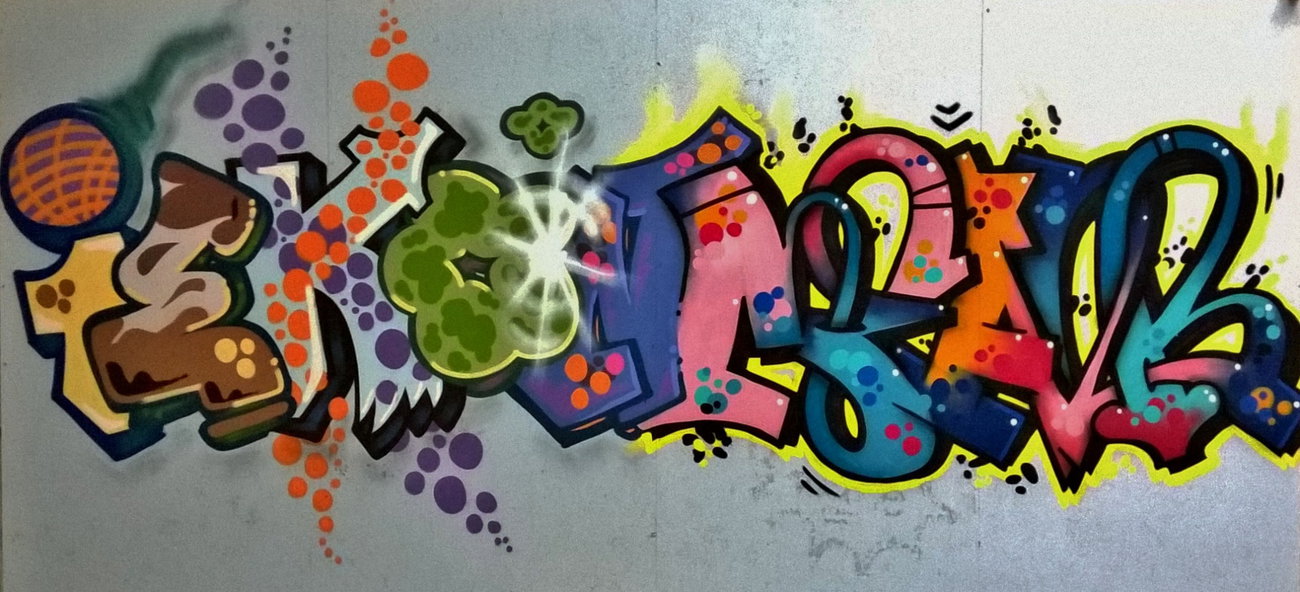 Graffiti Wall - Photo by meanr - meanr (2015)