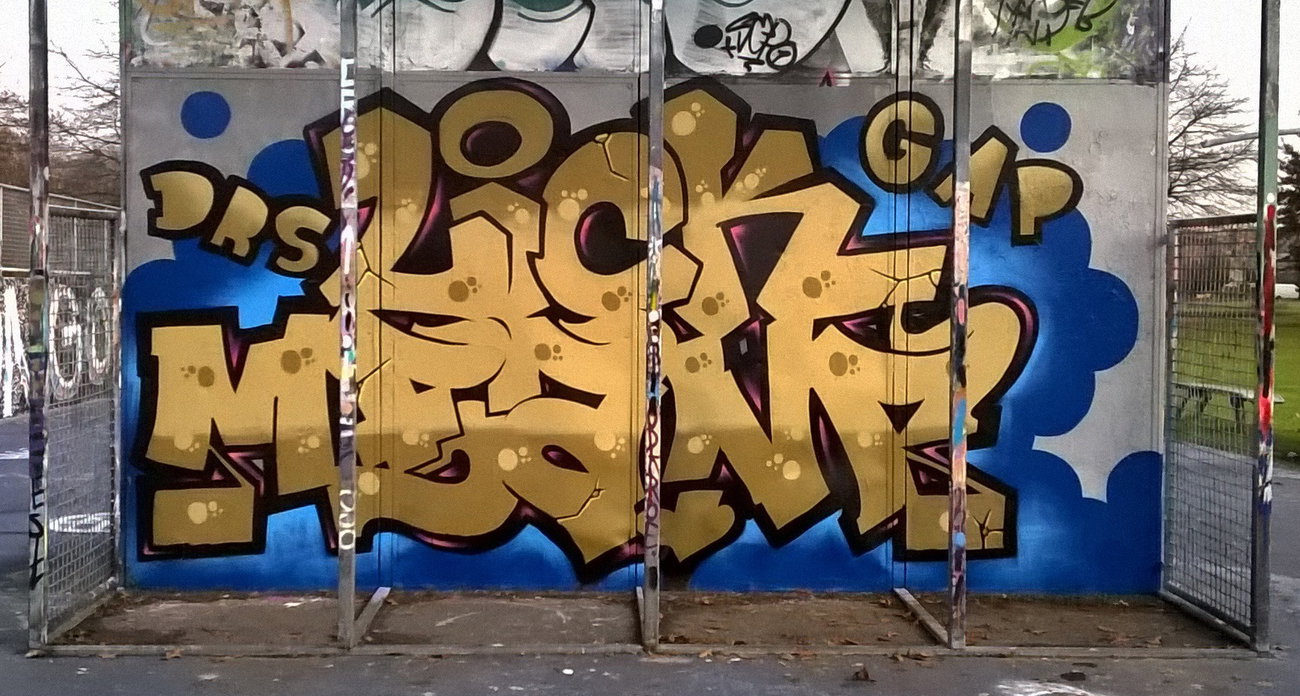 Graffiti Wall - Photo by meanr - meanr, lick (2016)