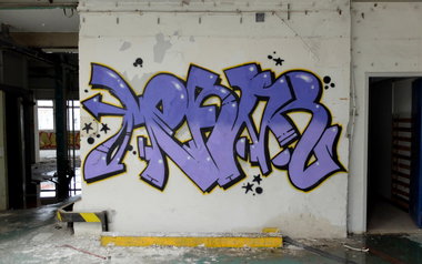 Graffiti Wall - Photo by meanr - meanr (2015)
