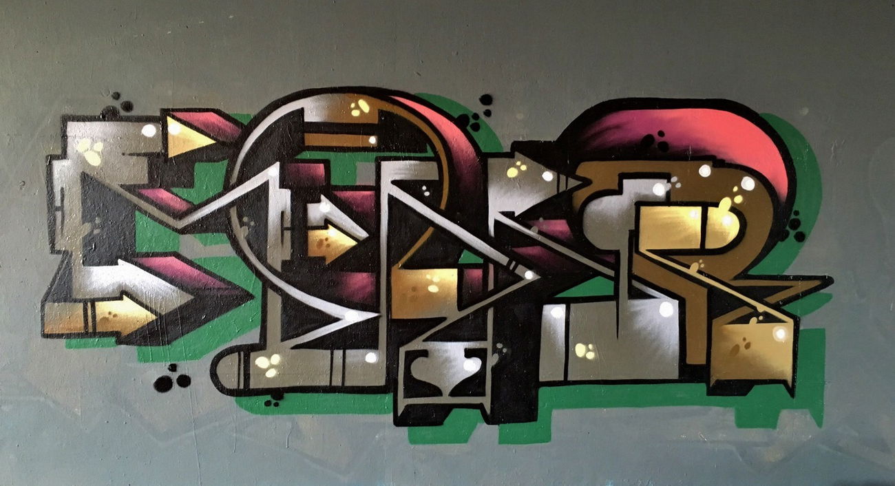 Graffiti Wall - Photo by meanr - meanr (2015)