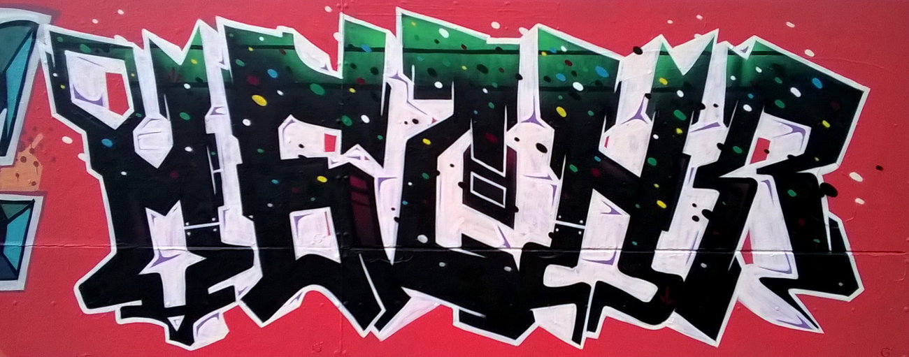 Graffiti Wall - Photo by meanr - meanr (2016)