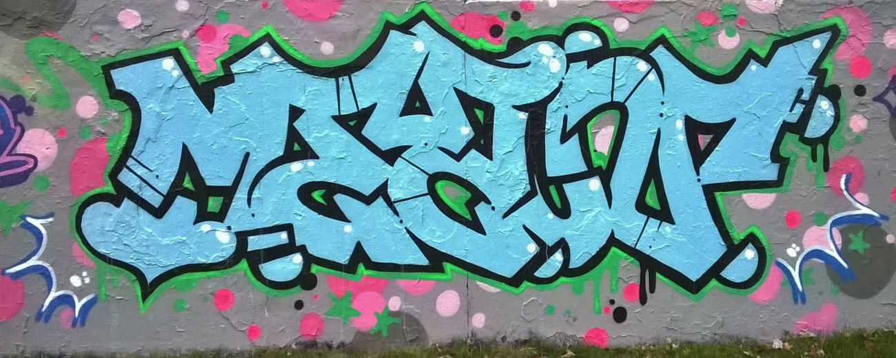 Graffiti Wall - Photo by meanr - meanr (2016)