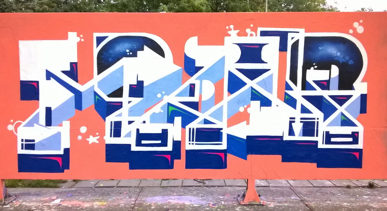 Graffiti Wall - Photo by meanr - meanr (2015)