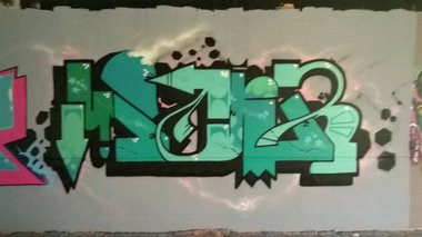 Graffiti Wall - Photo by meanr - meanr (2015)