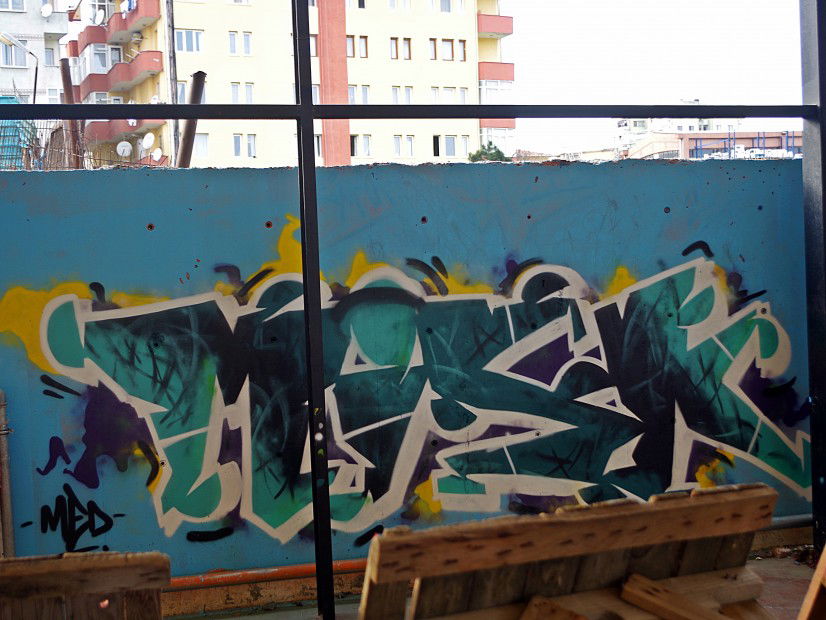 Graffiti Wall in Istanbul - Photo by medfrizzy - misk, med (2013)