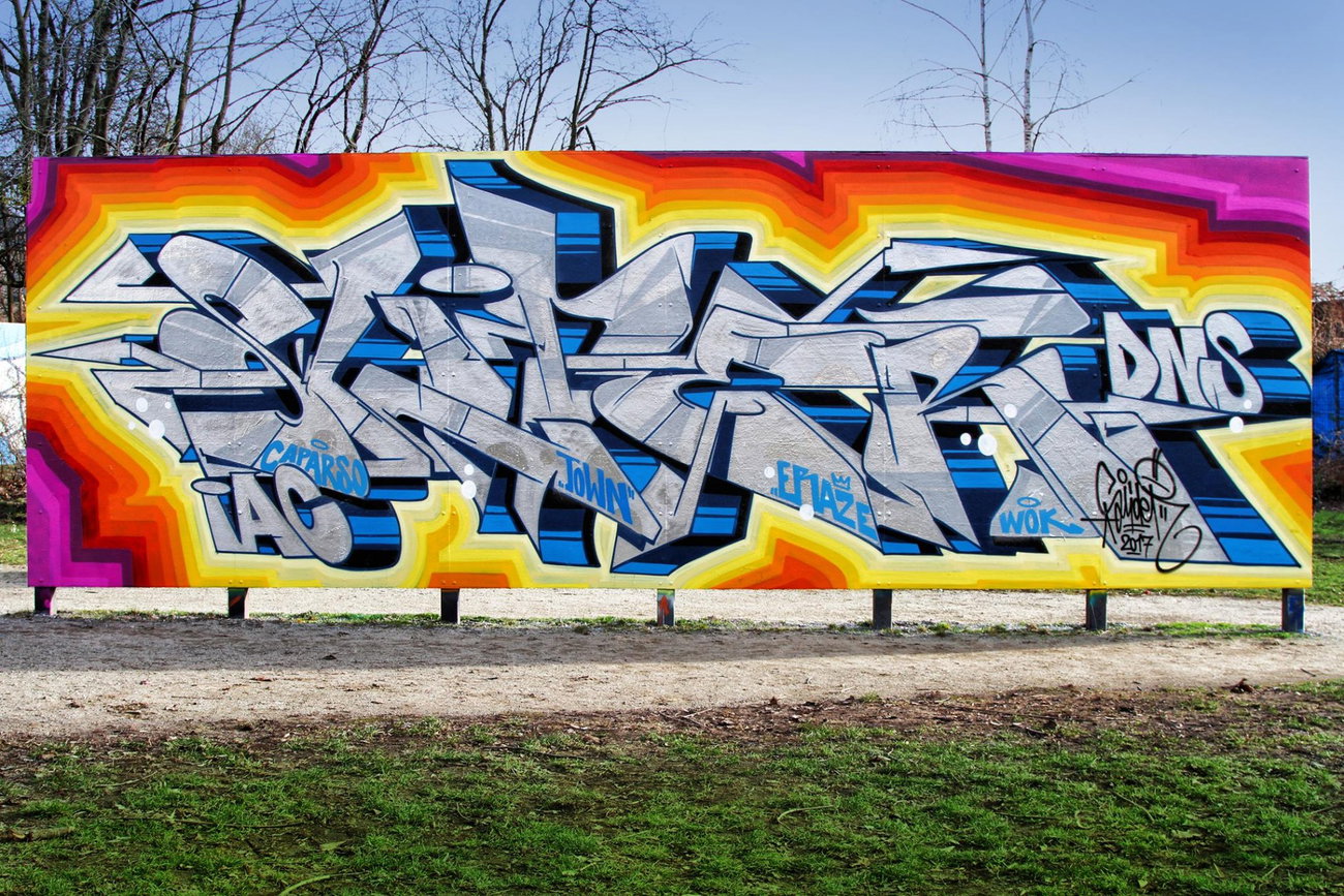 Graffiti Wall - Photo by medusa (2017)