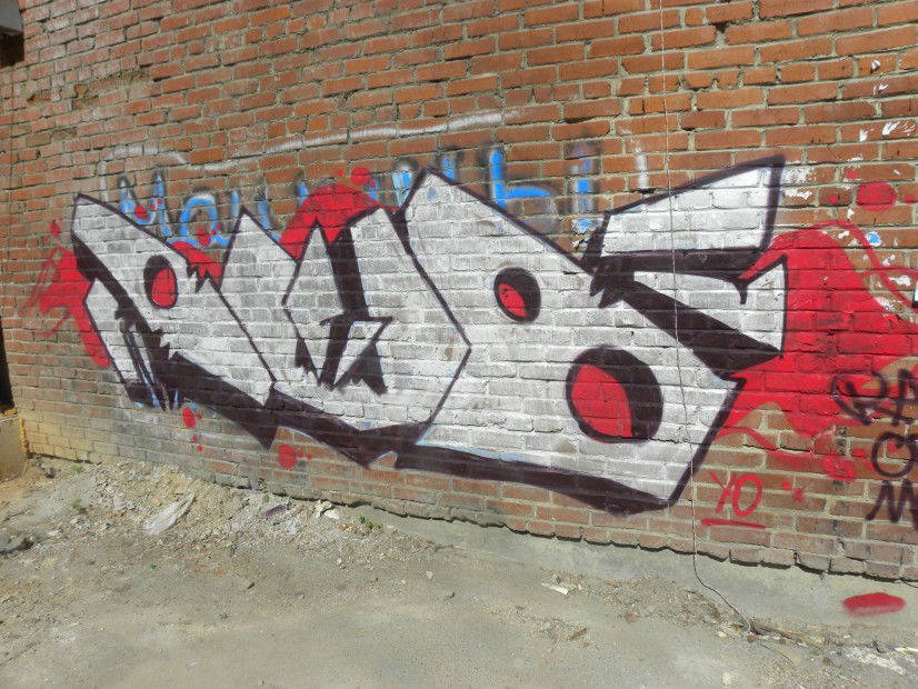 Graffiti Wall in Ekaterinburg - Photo by meku