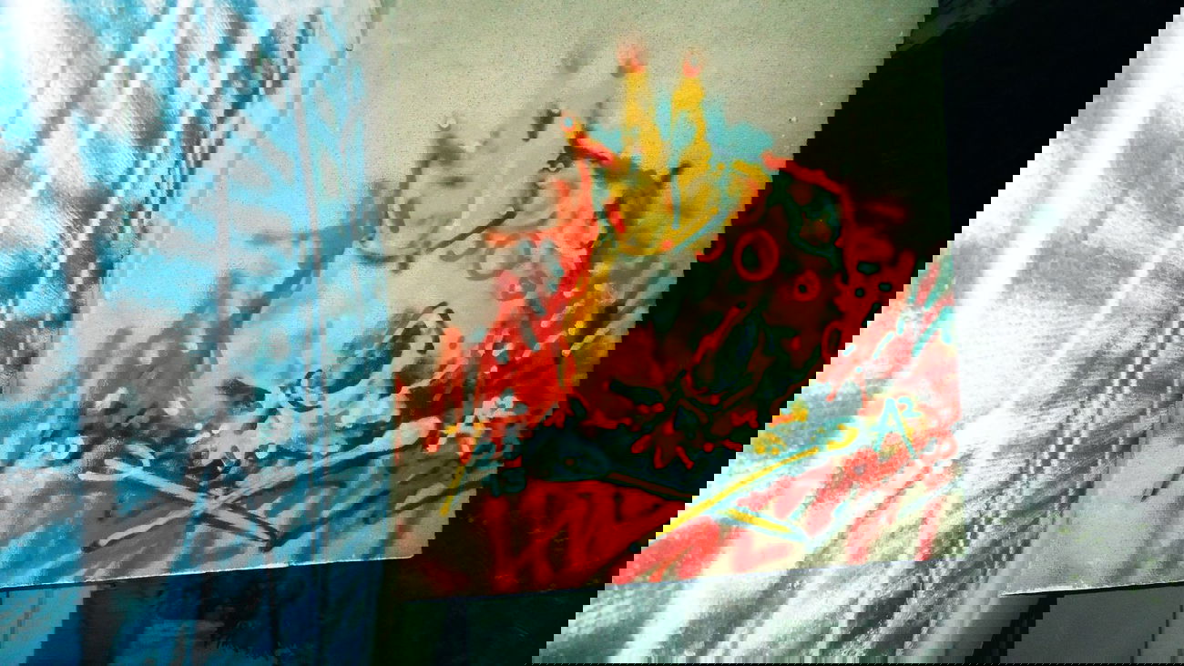 Graffiti Wall - Photo by meligalas