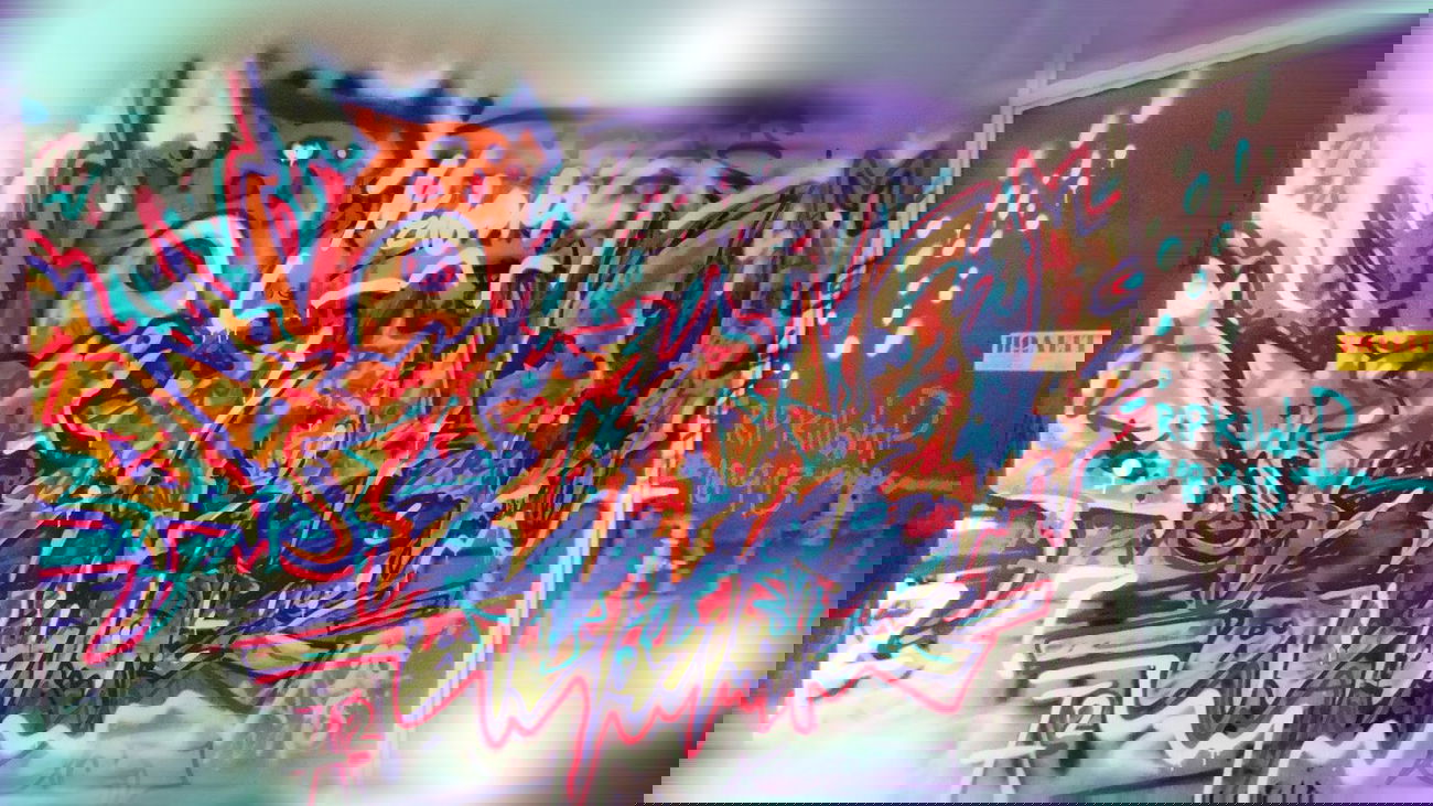 Graffiti Wall - Photo by meligalas