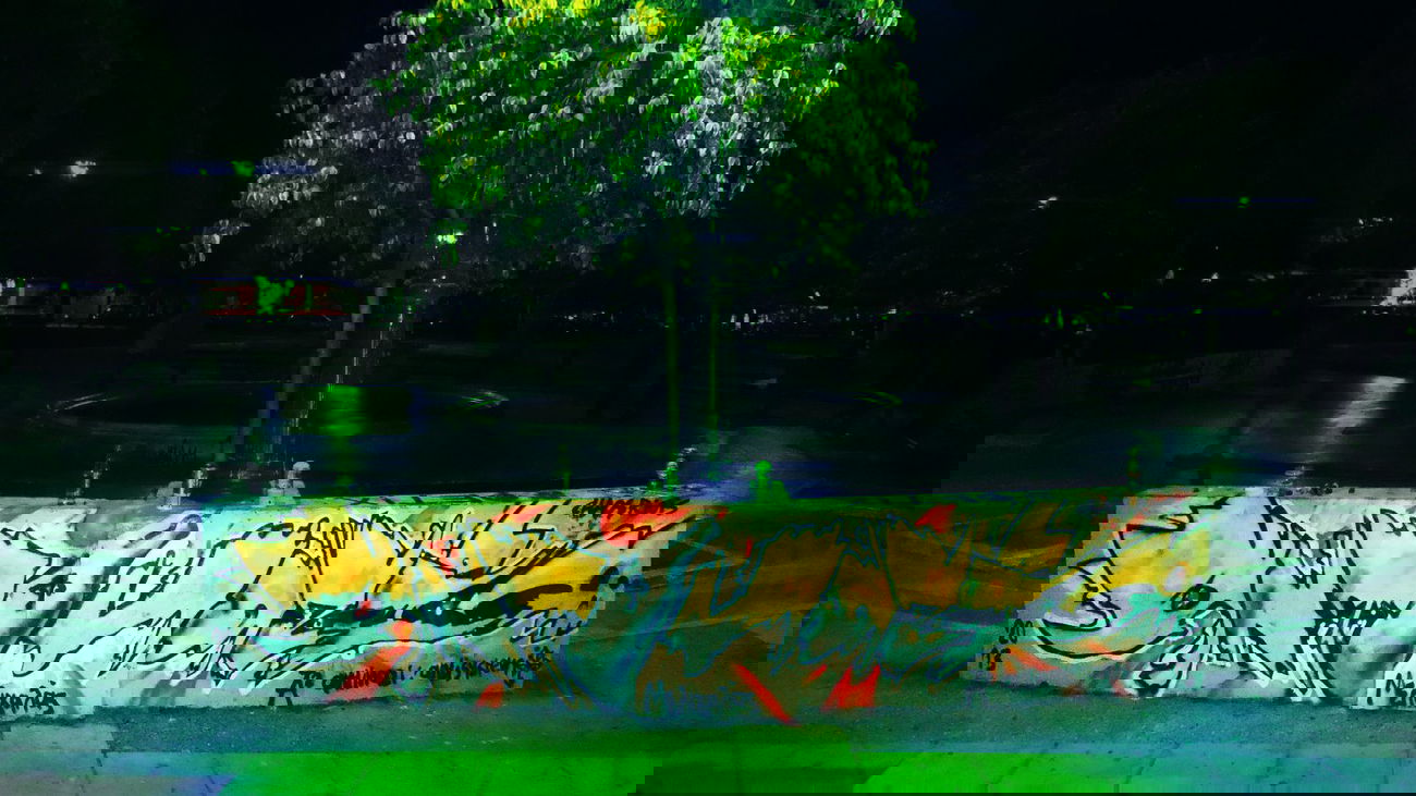 Graffiti Wall - Photo by meligalas