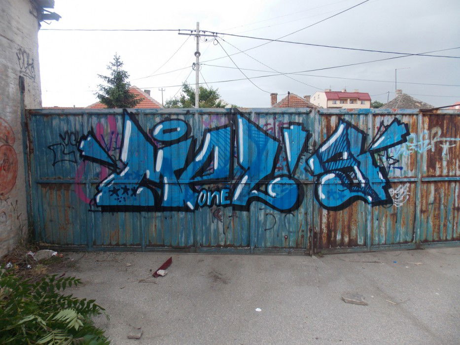 Graffiti Bombing in Punchtown - Photo by melskobadass