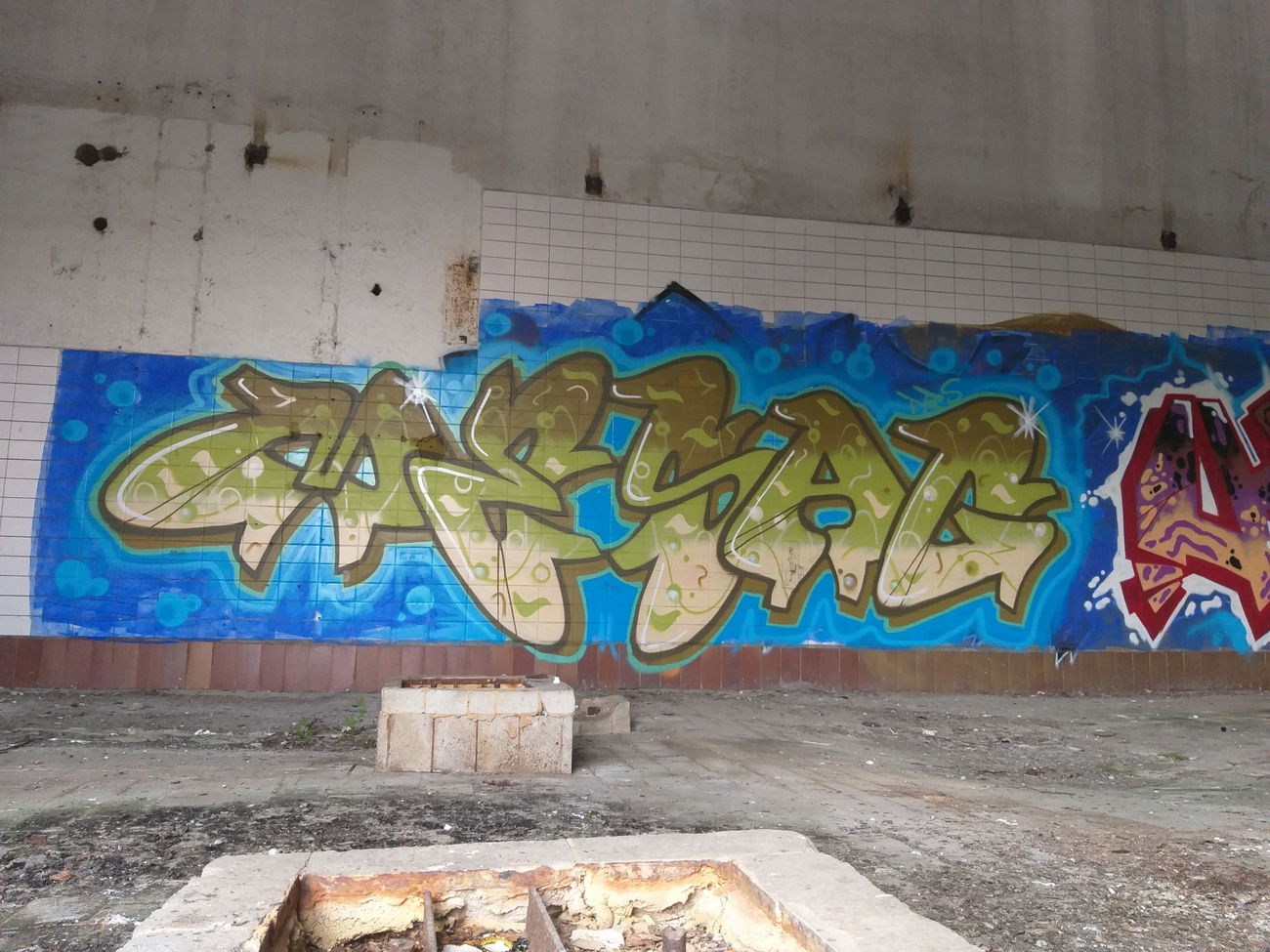 Graffiti Wall - Photo by mesag (2020)