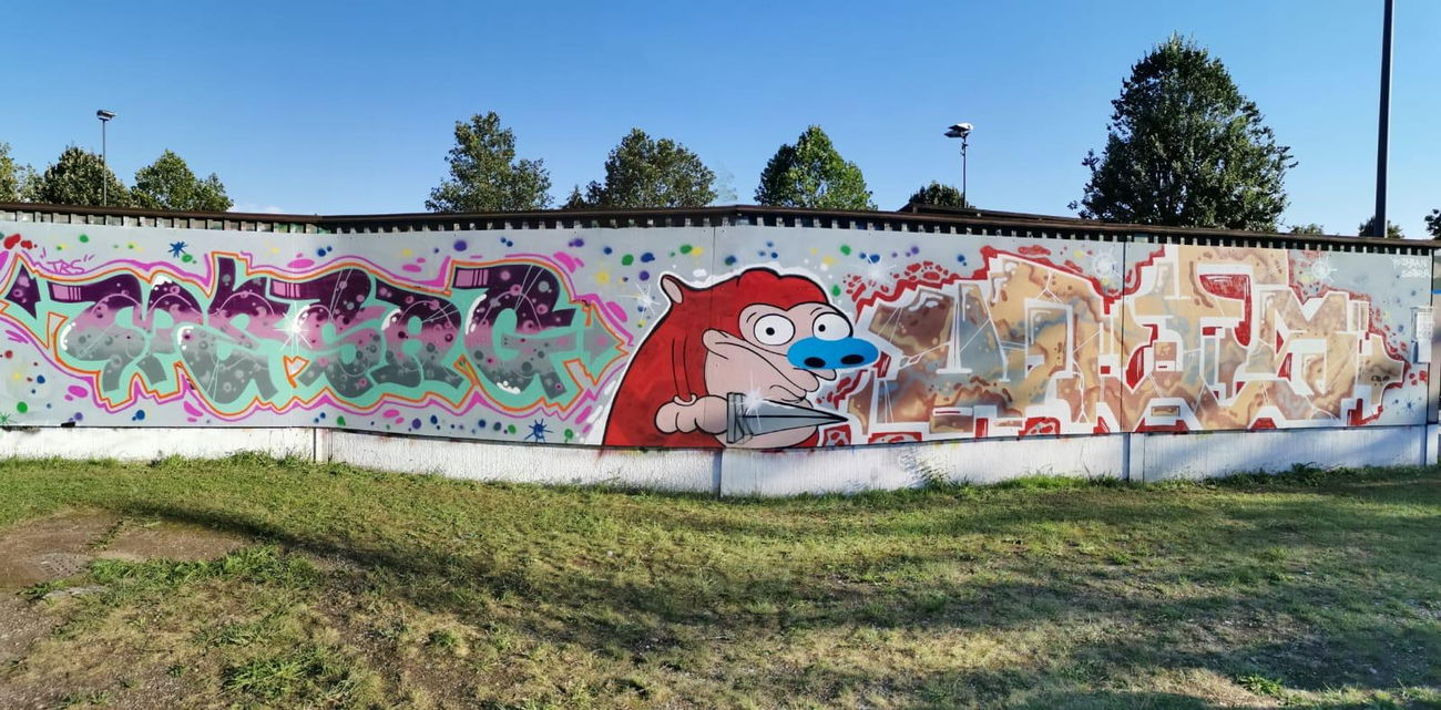 Graffiti Wall - Photo by mesag (2020)